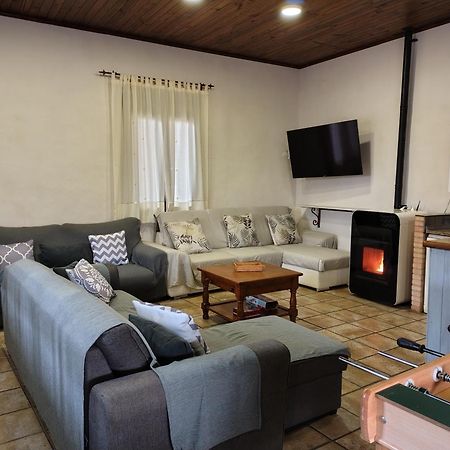 Los Laureles Casa Rural Urda Exterior photo
